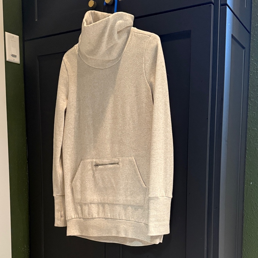 Fabletics Cream Fleece-Lined Hoodie